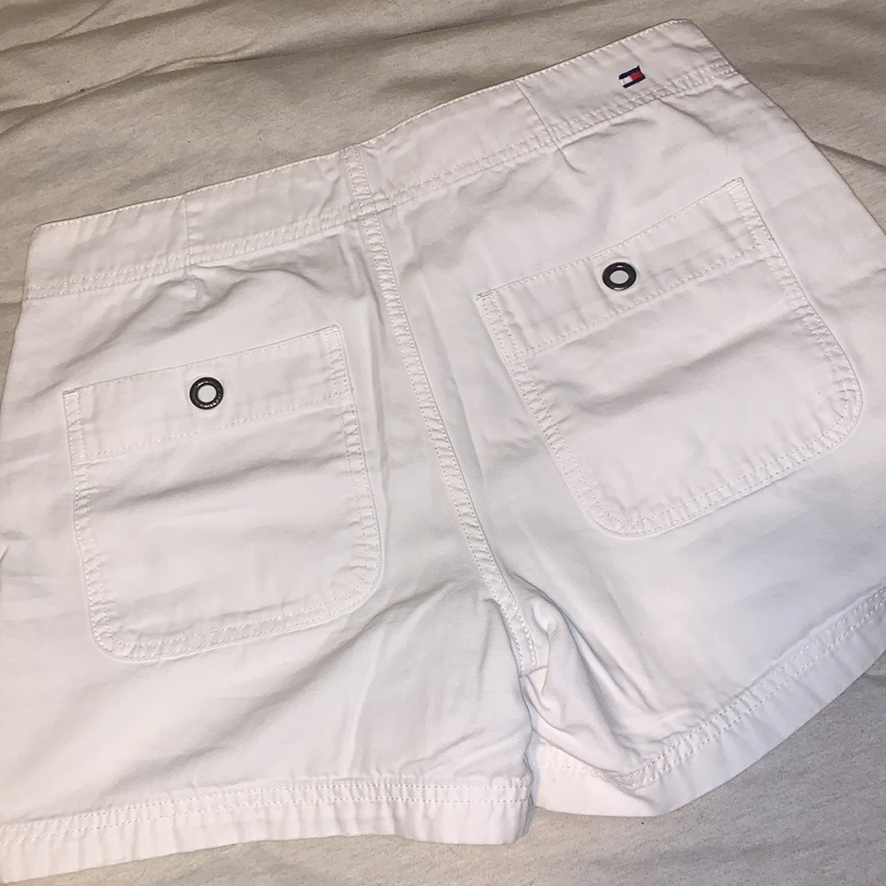 White Tommy shorts - Picture 3 of 3